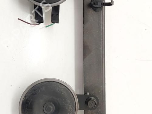 Horn NISSAN JUKE (F15) 1.2 DIG-T (115 hp) 31595583