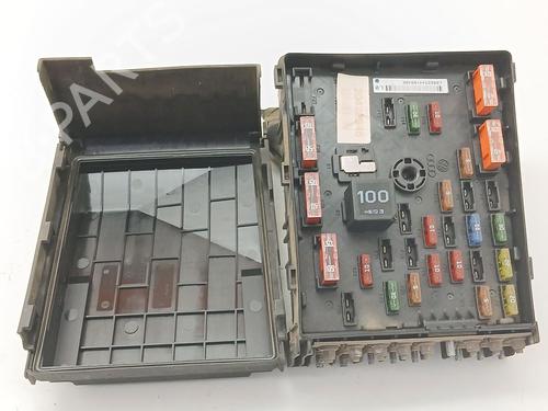 Used Fuse box Fuse box VW PASSAT B6 (3C2) 1.9 TDI (105 hp) 33759609 33759609
