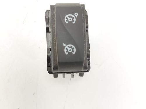 Used Switch RENAULT SCÉNIC III (JZ0/1_) 1.5 dCi (JZ02, JZ0R) (95 hp) 31211088