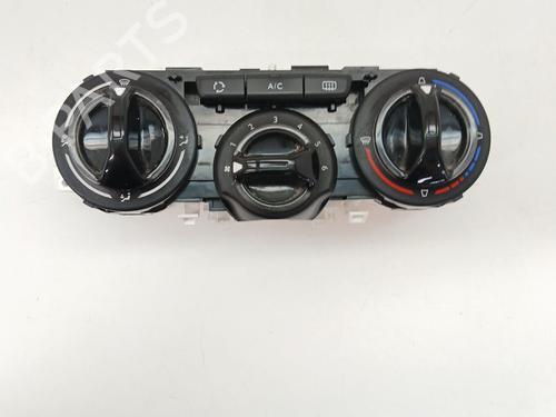 Used Climate control Climate control PEUGEOT 2008 I (CU_) 1.2 VTi (82 hp) 35812565 35812565
