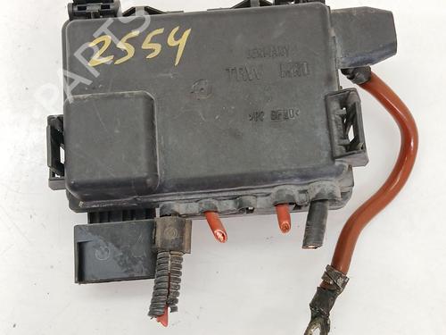 Used Fuse box Fuse box VW TRANSPORTER T4 Van (70A, 70H, 7DA, 7DH) 1.9 TD (68 hp) 34059046 34059046