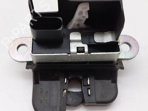 Used Tailgate lock VW GOLF VII (5G1, BQ1, BE1, BE2) [2012-2021]  30399181