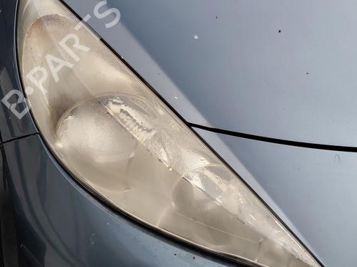Used Right headlight PEUGEOT 207 (WA_, WC_) 1.4 (75 hp) 31650844