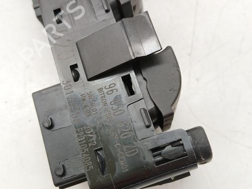 Left front window switch PEUGEOT 5008 (0U_, 0E_) 1.6 HDi | BP37659717I27 - Image 3