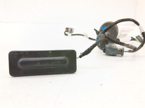 Used Tailgate handle Tailgate handle 38728454 38728454