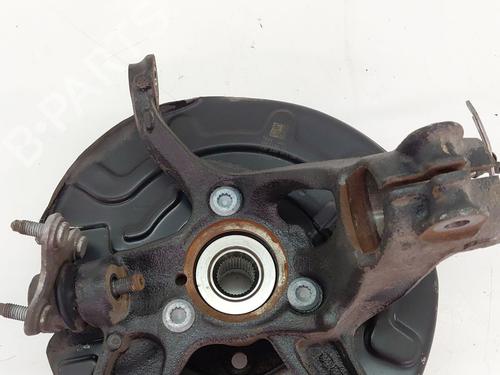 Used Left front steering knuckle VW GOLF VII (5G1, BQ1, BE1, BE2) 1.0 TSI (86 hp) 28602294