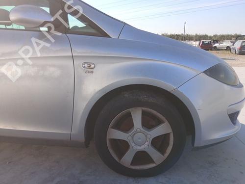 Used Right front fenders Right front fenders SEAT ALTEA (5P1) 2.0 TDI 16V (140 hp) 36432674 36432674