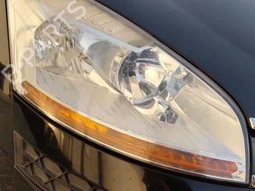 right-headlight-citroen-c4-picasso-i-mpv-ud_-2006-2007-2008-2009-2010-2011-2012-2013-2014-2015-32473871 main image