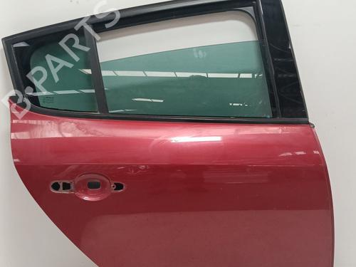 right-rear-door-renault-megane-iii-hatchback-bz01_-b3_-2008-34234552 main image