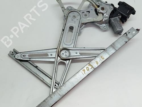 Used Front left window mechanism TOYOTA YARIS (_P13_) 1.3 (NSP130_, NSP130) (99 hp) 30194122