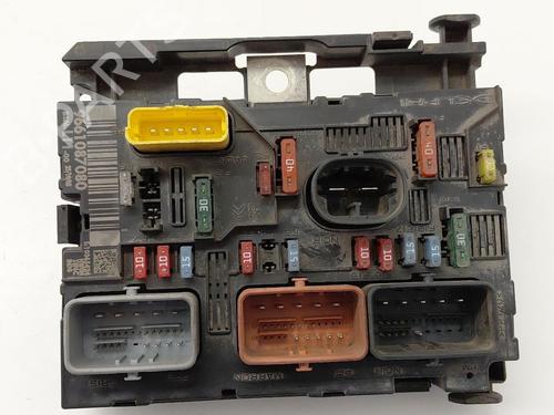 Used Fuse box PEUGEOT 307 SW (3H) 1.6 HDI 110 (109 hp) 32325670