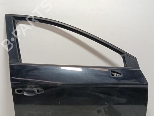 right-front-door-seat-leon-5f1-2012-2013-2014-2015-2016-2017-2018-2019-2020-2021-37263736 main image