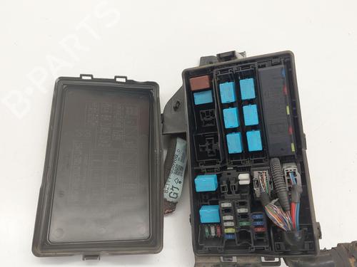 Used Fuse box Fuse box LEXUS IS II (_E2_) 220d (ALE20) (177 hp) 33434265 33434265