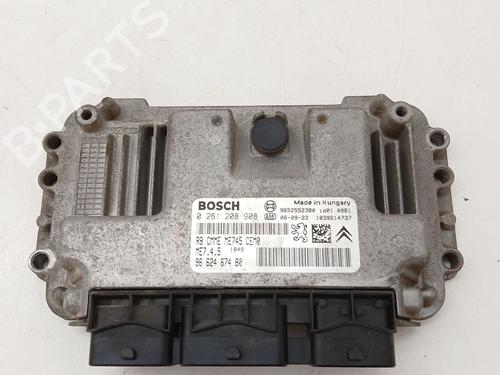 Used Engine control unit (ECU) Engine control unit (ECU) 36986977 36986977