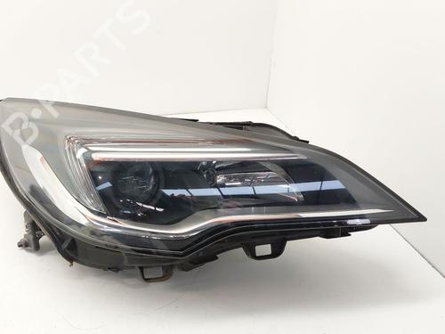 Lyskaster høyre OPEL ASTRA K (B16) 1.6 CDTi (68) (110 hp) 31810698