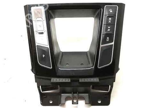 Used Switch JAGUAR I-PACE (X590) [2018-2025]  22969616