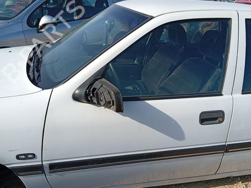 Used Left front door Left front door OPEL VECTRA A (J89) 2.0 i (F19, M19) (115 hp) 39715484 39715484