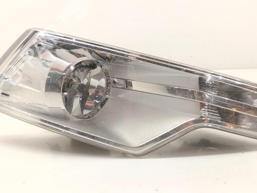 Used Right front fog light Right front fog light 37260283 37260283