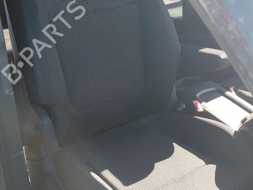 Used Right front seat PEUGEOT 5008 (0U_, 0E_) 1.6 HDi (112 hp) 28382993