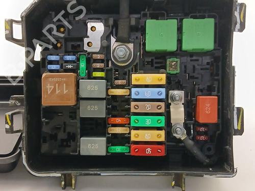 Used Fuse box Fuse box OPEL CORSA F (P2JO) 1.2 (68) (101 hp) 33964895 33964895