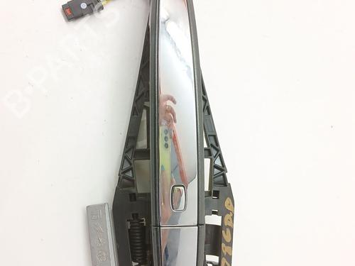 Used Front right exterior door handle Front right exterior door handle 36807666 36807666