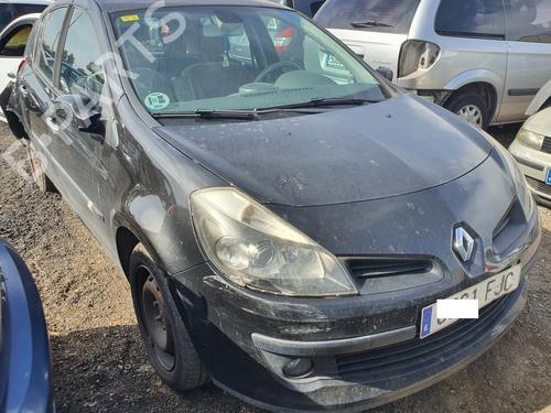 Left taillight RENAULT CLIO III (BR0/1, CR0/1)  | BP15979221C34 