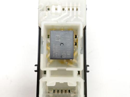 Left rear window switch LEXUS IS II (_E2_) 220d (ALE20) | BP33402326I29 - Image 2