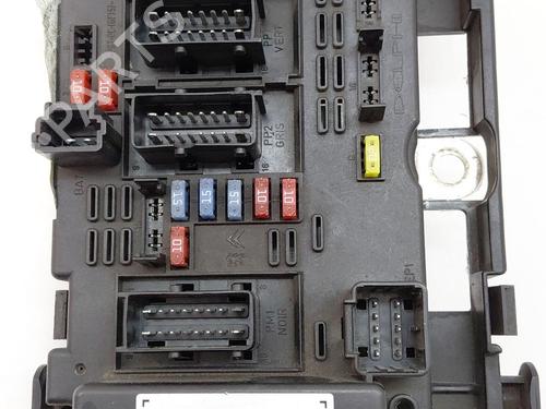 Zekeringkast CITROËN BERLINGO / BERLINGO FIRST MPV (MF_, GJK_, GFK_) 1.6 HDI 75 (MF9HW, GJ9HWC, GF9HWC, GN9HWC) (75 hp) 30399178