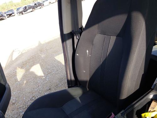 Right front seat LAND ROVER DISCOVERY IV (L319) 2.7 TD 4x4 | BP26974187C16 