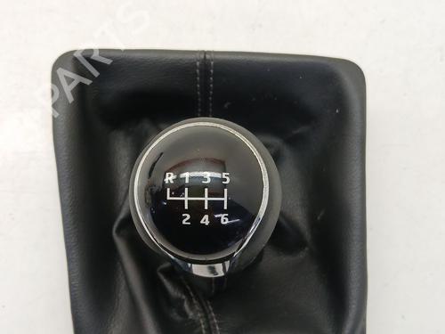 Used Shift knob Shift knob SEAT ATECA (KH7, KHP) 1.6 TDI (115 hp) 34629508 34629508