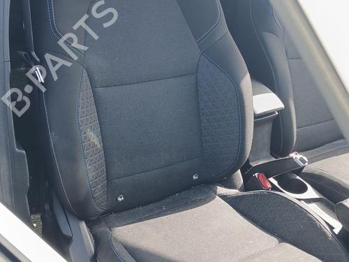 Used Right front seat Right front seat RENAULT CAPTUR II (HF_) TCe 100 (HFMT) (101 hp) 33886298 33886298