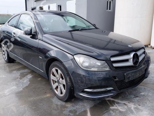 front-right-lock-mercedes-benz-c-class-coupe-c204-2011-32058927 main image
