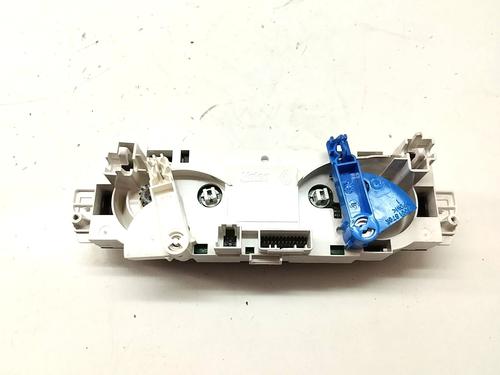 Climate control RENAULT MEGANE III Hatchback (BZ0/1_, B3_)  | BP19112013I5 