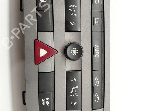 Used Climate control PEUGEOT 407 (6D_) 2.0 HDi 135 (6DRHRH, 6DRHRE, 6DRHRG, 6DRHRJ) (136 hp) 31136931