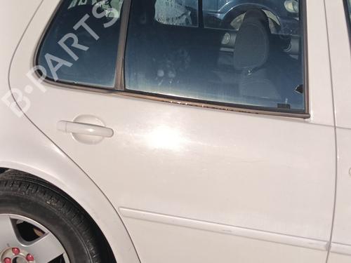 Dør højre bagtil VW GOLF IV (1J1) 1.9 TDI (115 hp) 31192876