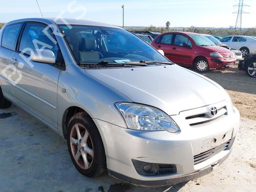 Used Front right lock TOYOTA COROLLA (_E12_) 2.0 D-4D (CDE120R, CDE120L_) (110 hp) 31810721