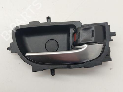 rear-right-interior-door-handle-toyota-auris-_e18_-2012-2013-2014-2015-2016-2017-2018-2019-32258665 main image