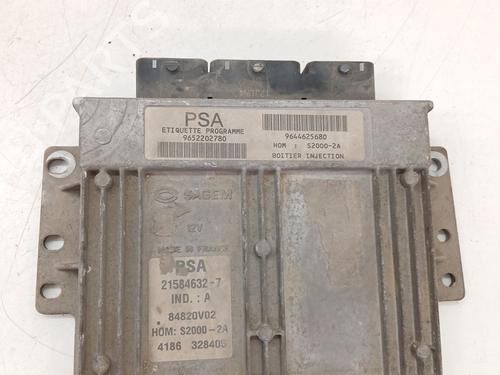 Used Engine control unit (ECU) Engine control unit (ECU) 37537969 37537969