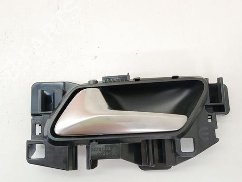 Maniglia interna posteriore sinistra Maniglia interna posteriore sinistra PEUGEOT 3008 II SUV (MC_, MR_, MJ_, M4_) 2.0 BlueHDi 136 (136 hp) 35793802 35793802