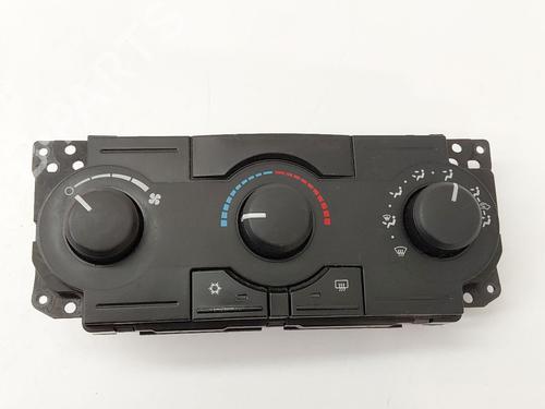 AC-Styringsenhed/Manøvreenhed JEEP GRAND CHEROKEE III (WH, WK) 3.0 CRD 4x4 (218 hp) 32346593