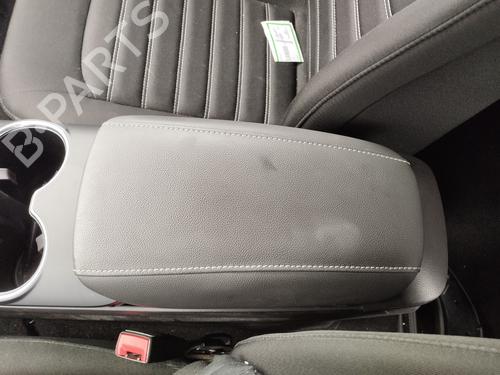 Used Armrest / Center console FORD MONDEO V Hatchback (CE) 2.0 TDCi (150 hp) 16684937