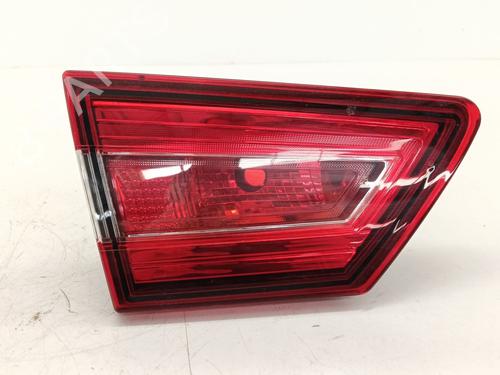 left-tailgate-light-renault-clio-iv-bh_-2012-2013-2014-2015-2016-2017-2018-2019-2020-2021-37376302 main image