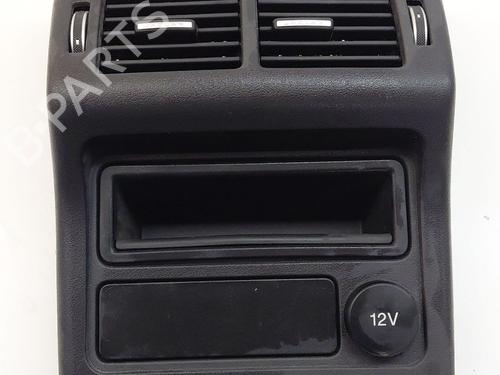 Used Air vent JAGUAR XE (X760) [2015-2025]  30357619