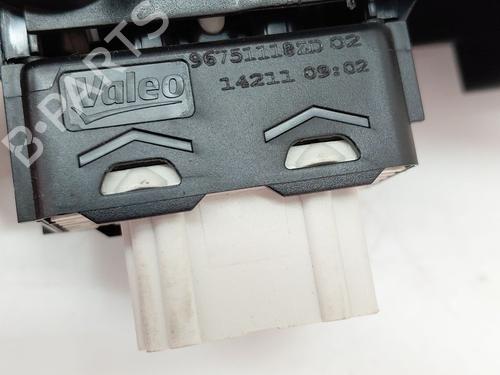 Right front window switch PEUGEOT 208 I (CA_, CC_) 1.2 VTI 82 | BP28296898I26 