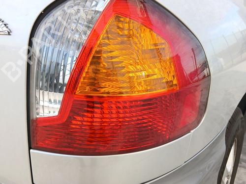 Used Right taillight Right taillight HYUNDAI SANTA FÉ I (SM) 2.0 CRDi 4x4 (113 hp) 40227413 40227413