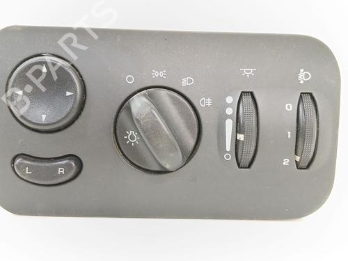 Used Headlight switch Headlight switch CHRYSLER VOYAGER IV (RG, RS) 2.5 CRD (141 hp) 34059135 34059135
