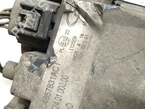 Left headlight CHRYSLER VOYAGER IV (RG, RS) 2.5 CRD | BP17655930C28 