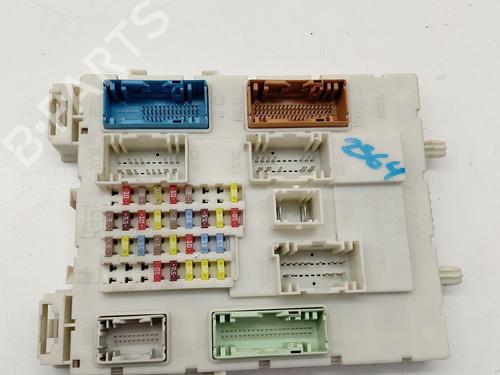 Used Fuse box Fuse box FORD FOCUS III 1.0 EcoBoost (125 hp) 33208421 33208421