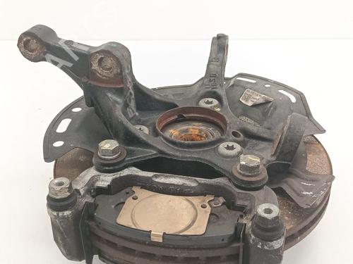 Used Right front steering knuckle HYUNDAI i30 (PDE, PD, PDEN) 1.4 MPI (100 hp) 32172946