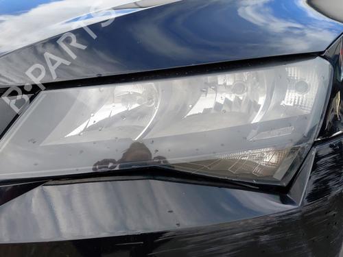 Lyskaster venstre SKODA SUPERB III (3V3) 2.0 TDI | BP29926408C28 